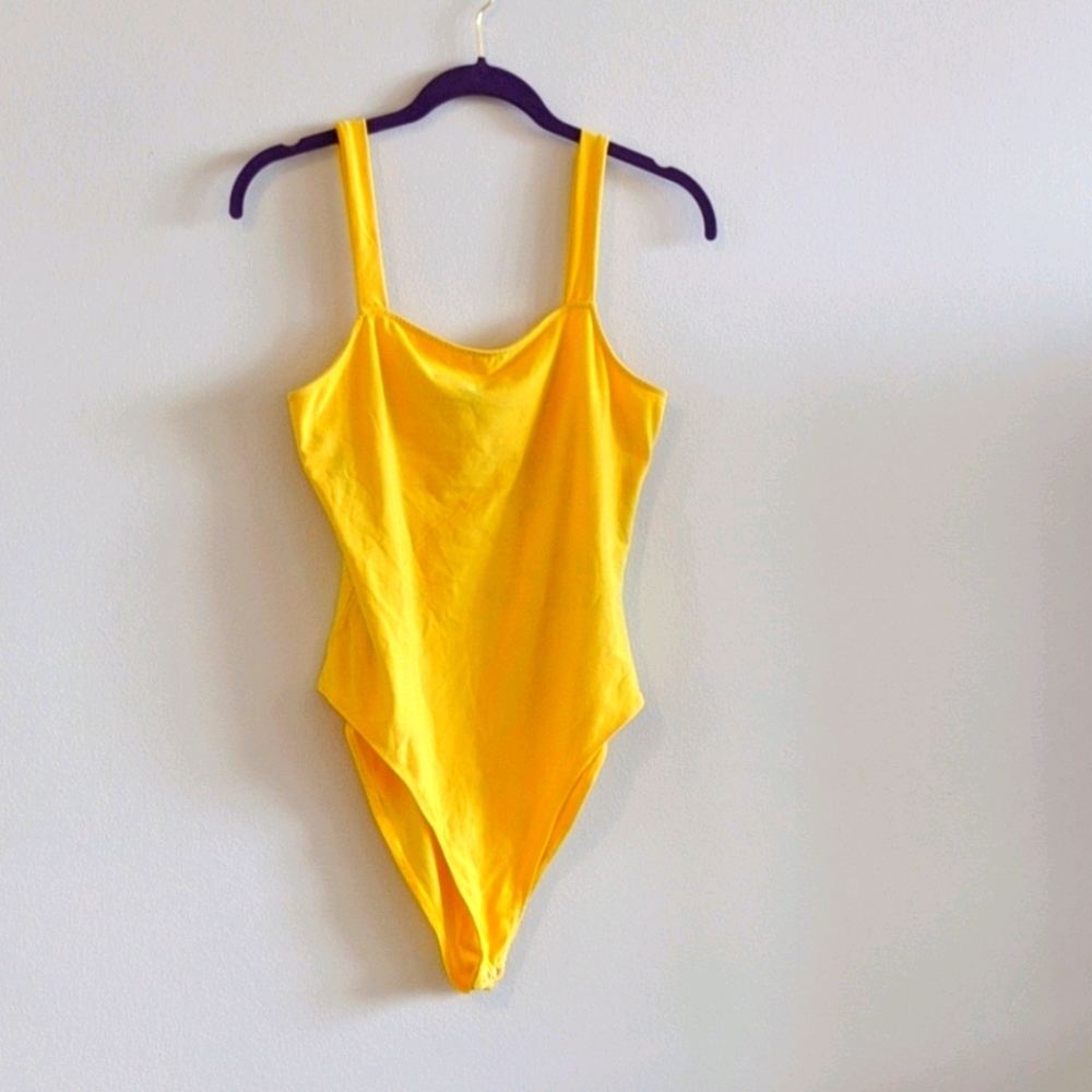 Soft Yellow Bodysuit - Picture 1 of 4